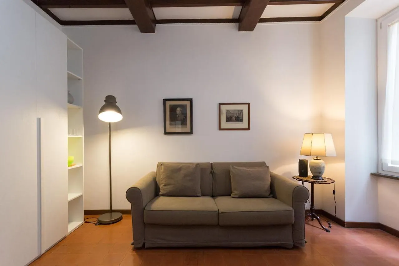 Campo De Fiori Lovely Apartment contacts